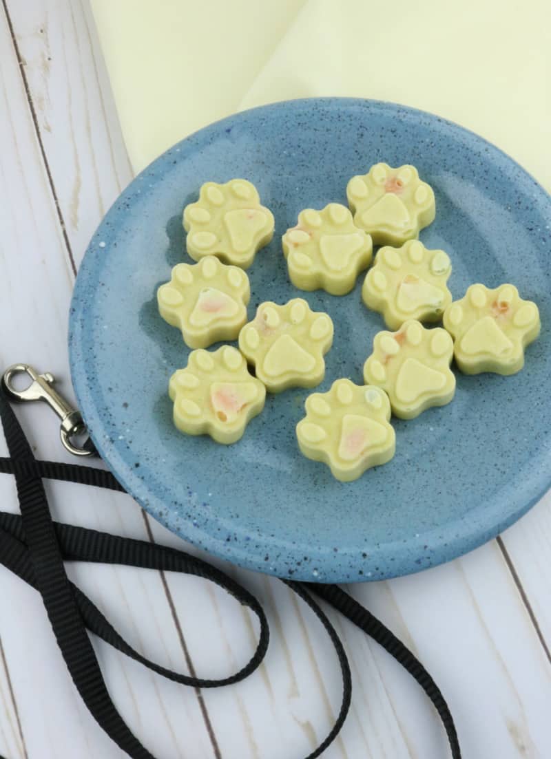 This chicken dog treats recipe is made with chicken baby food and fresh vegetables. Make these homemade chicken dog treats for your pup today.
