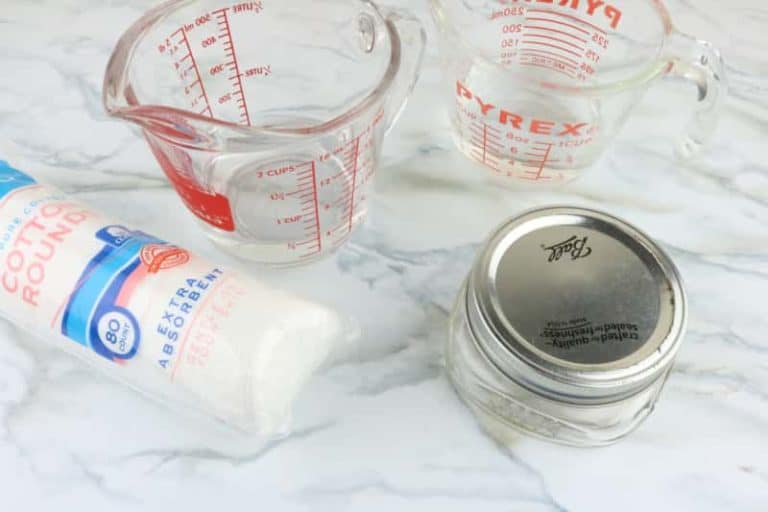 Vinegar And Alcohol For Ear Care: Benefits, Risks, And Proper Use